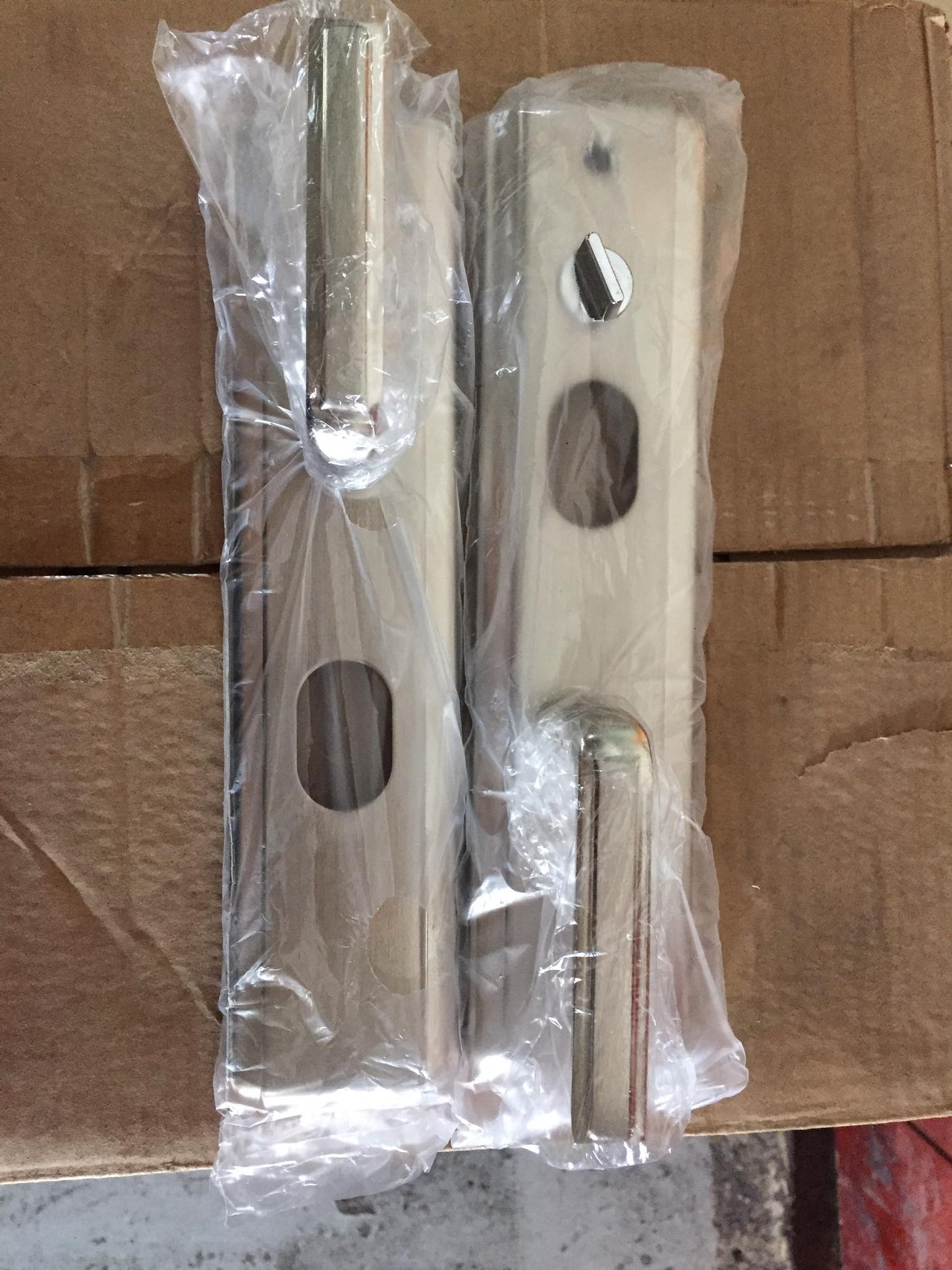 MANIGUETA PARA PUERTA LAMINADA