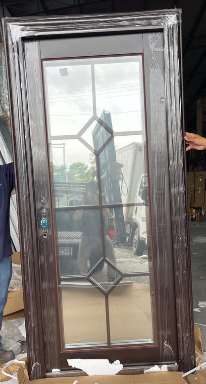 Puerta Multipunto de Lujo con Vidrio Completo – Diseño de Rombo (Derecha)