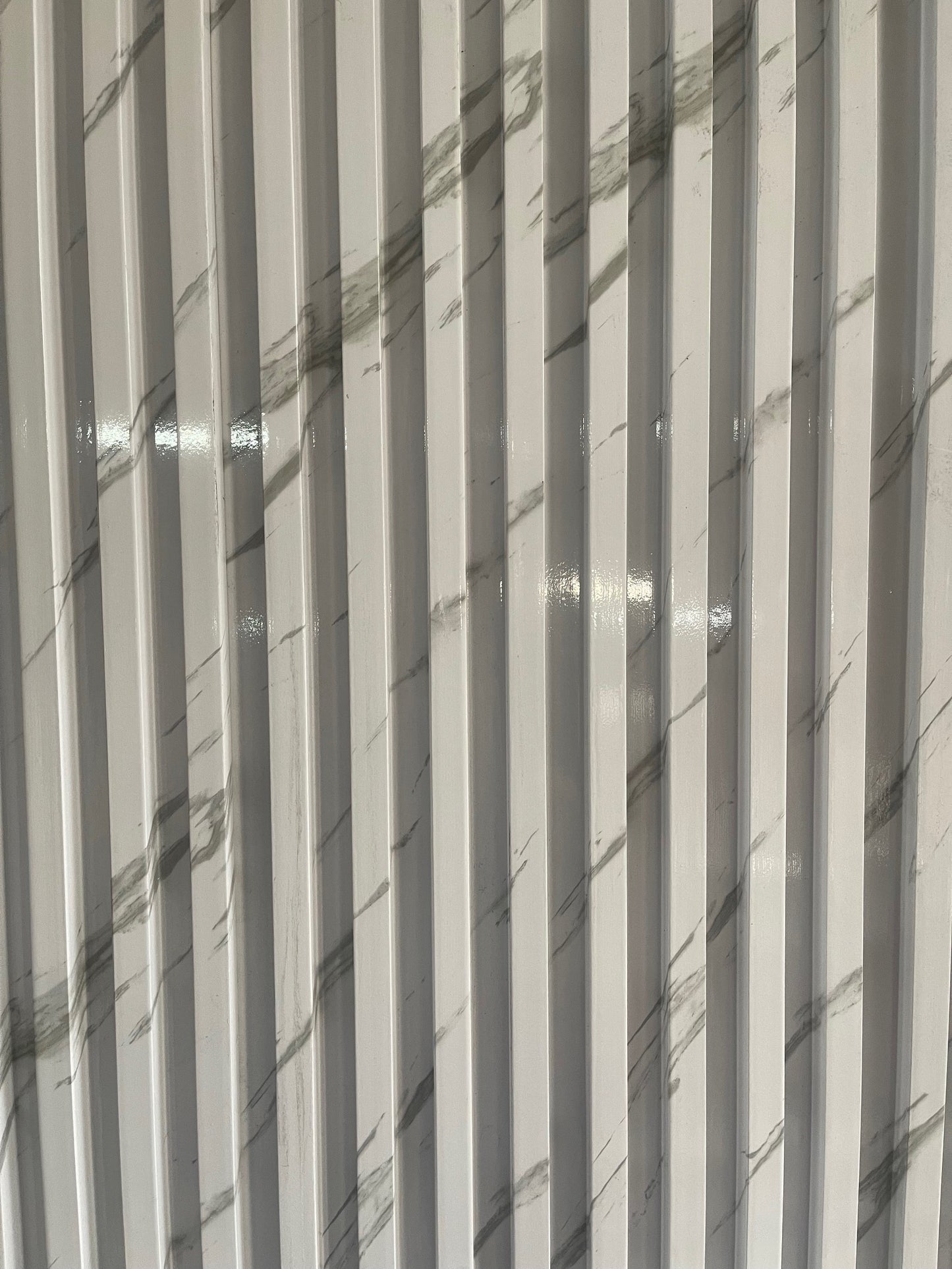PANELES WPC BLANCO MARMOL